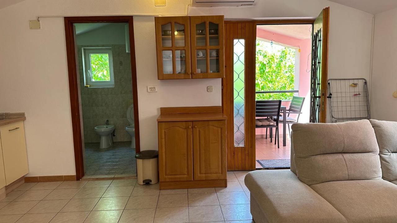 Apartment Murva Premantura Exterior photo